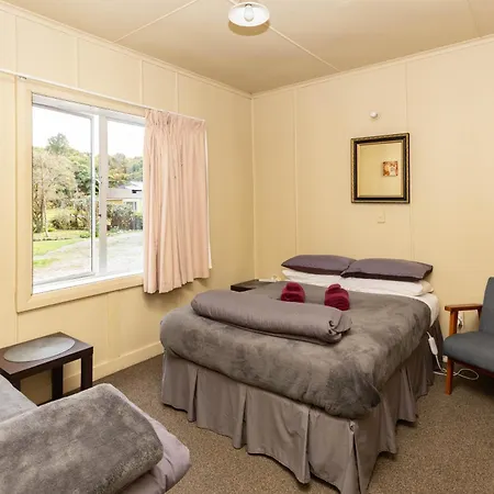Kaniere Hotel Hokitika Exterior photo